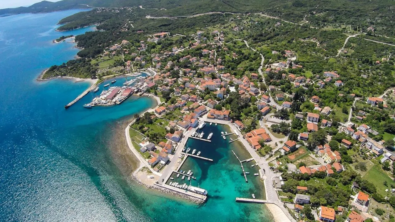 Apartments By The Sea Nerezine, Losinj - 2519 Nerezine